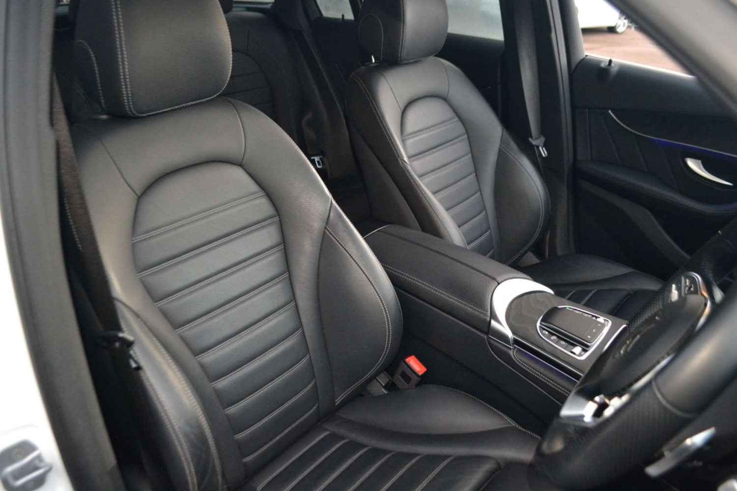 Used Mercedes-Benz GLC 2019 for sale - 76618096: Photo 32