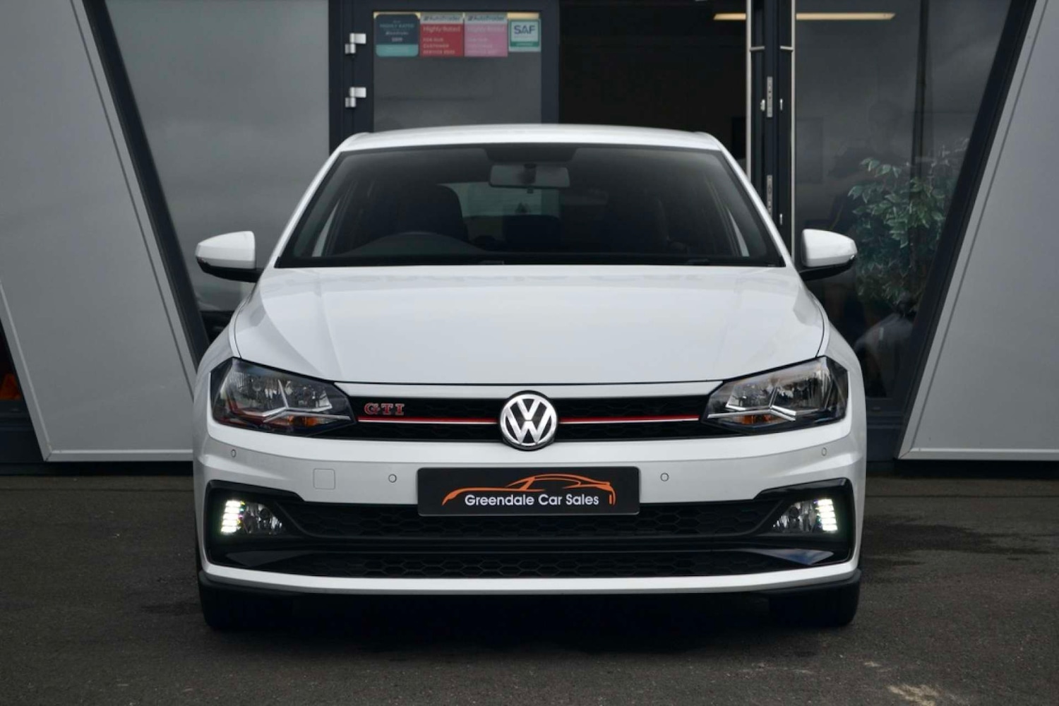 Used Volkswagen Polo 2020 for sale - 76614742: Photo 2