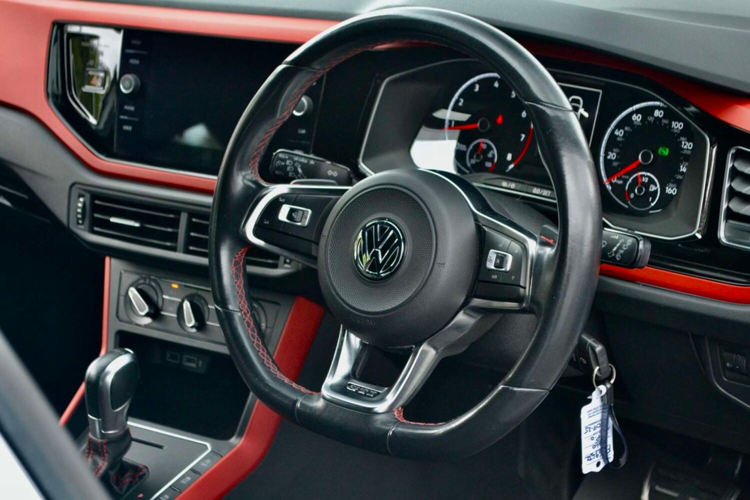 Used Volkswagen Polo 2020 for sale - 76614742: Photo 20