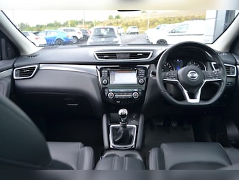 Used Nissan Qashqai 2018 for sale - 76614770: Photo