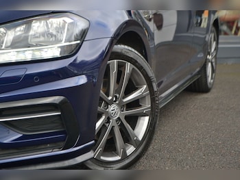 Used Volkswagen Golf 2017 for sale - 77984220: Photo