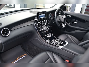 Used Mercedes-Benz GLC 2019 for sale - 79468203: Photo