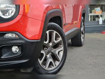 Used Jeep Renegade 2017 for sale - 77694616: Photo