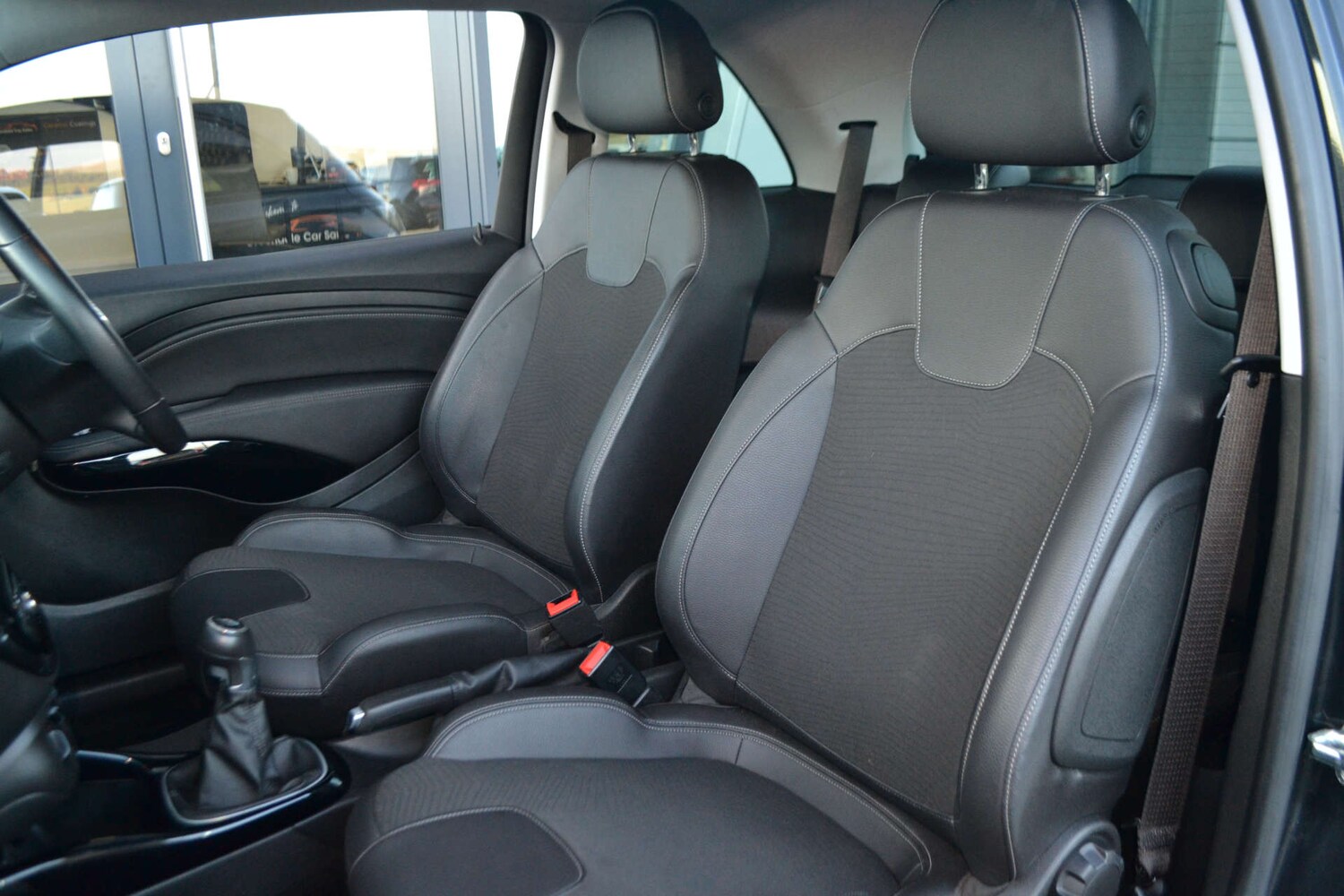 Used Vauxhall ADAM 2016 for sale - 76614714: Photo 32