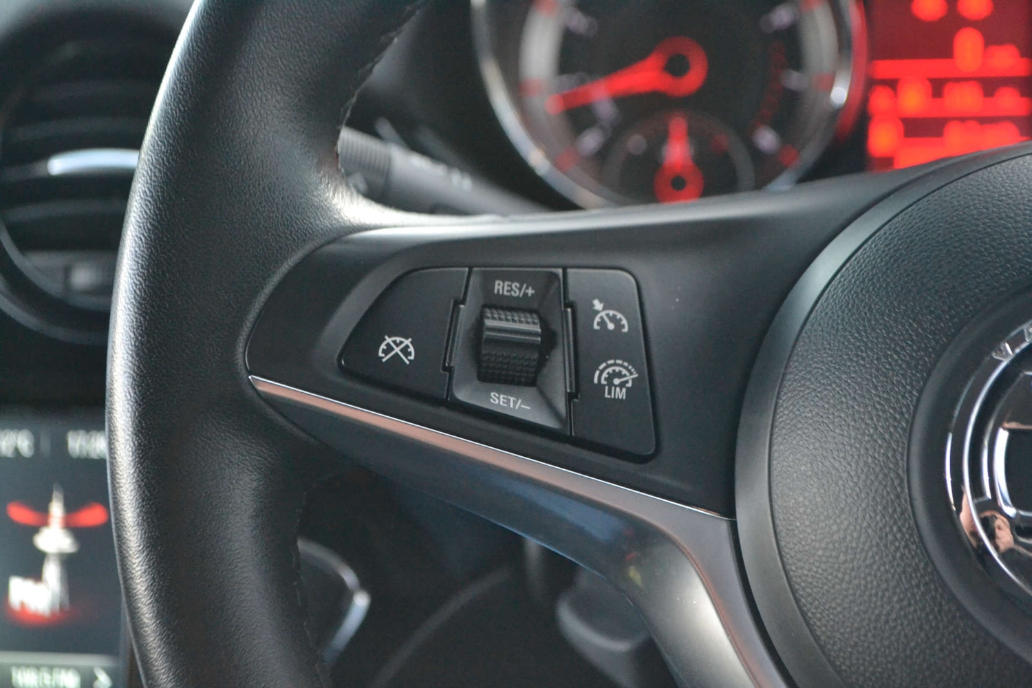 Used Vauxhall ADAM 2016 for sale - 76614714: Photo 34