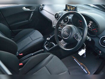 Used Audi A1 2018 for sale - 77151099: Photo