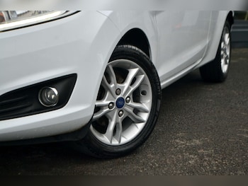 Used Ford Fiesta 2016 for sale - 76618097: Photo