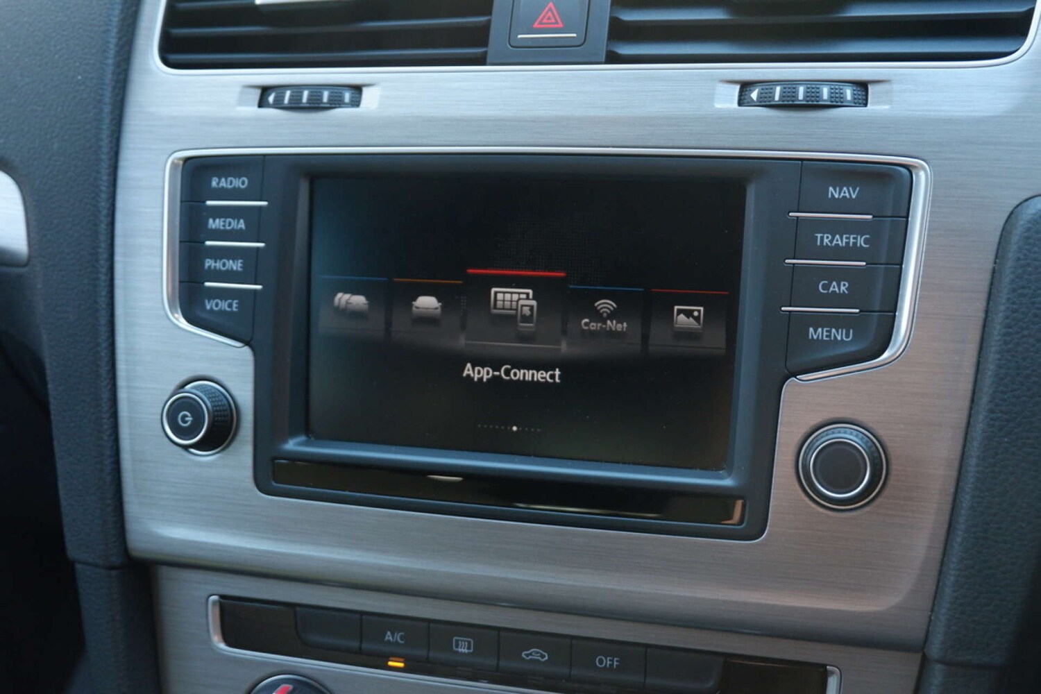 Used Volkswagen Golf 2016 for sale - 77661929: Photo 24