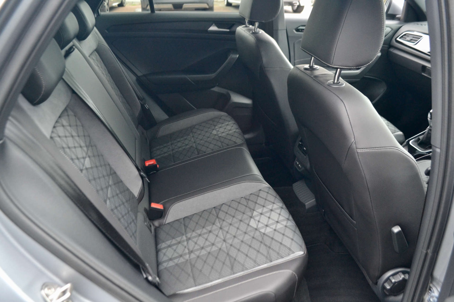 Used Volkswagen T-Roc 2023 for sale - 76614741: Photo 25