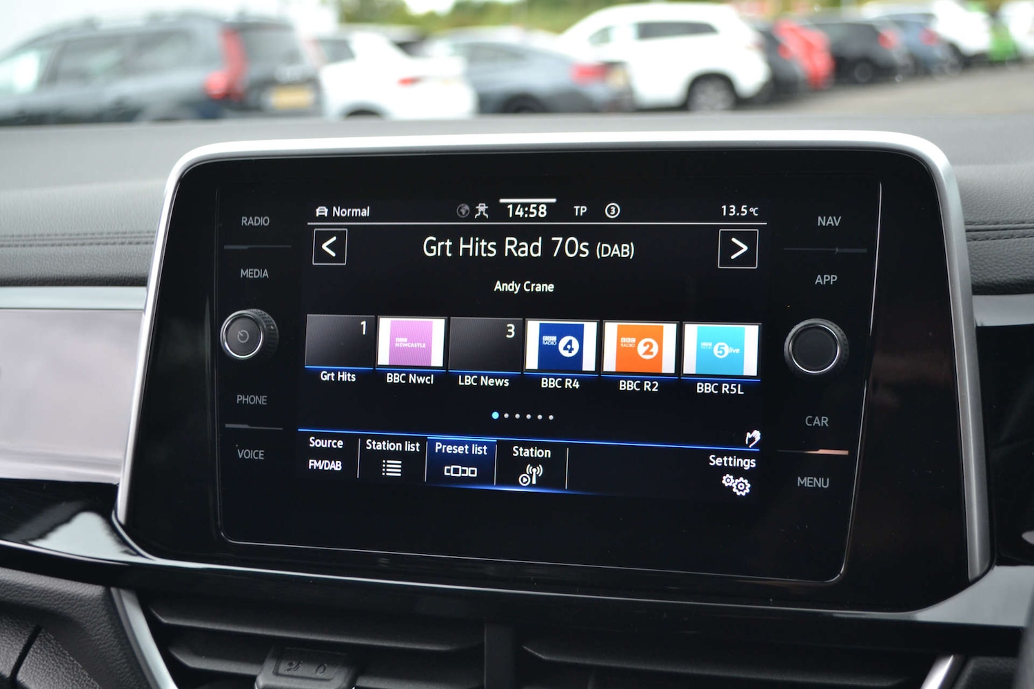 Used Volkswagen T-Roc 2023 for sale - 76614741: Photo 38