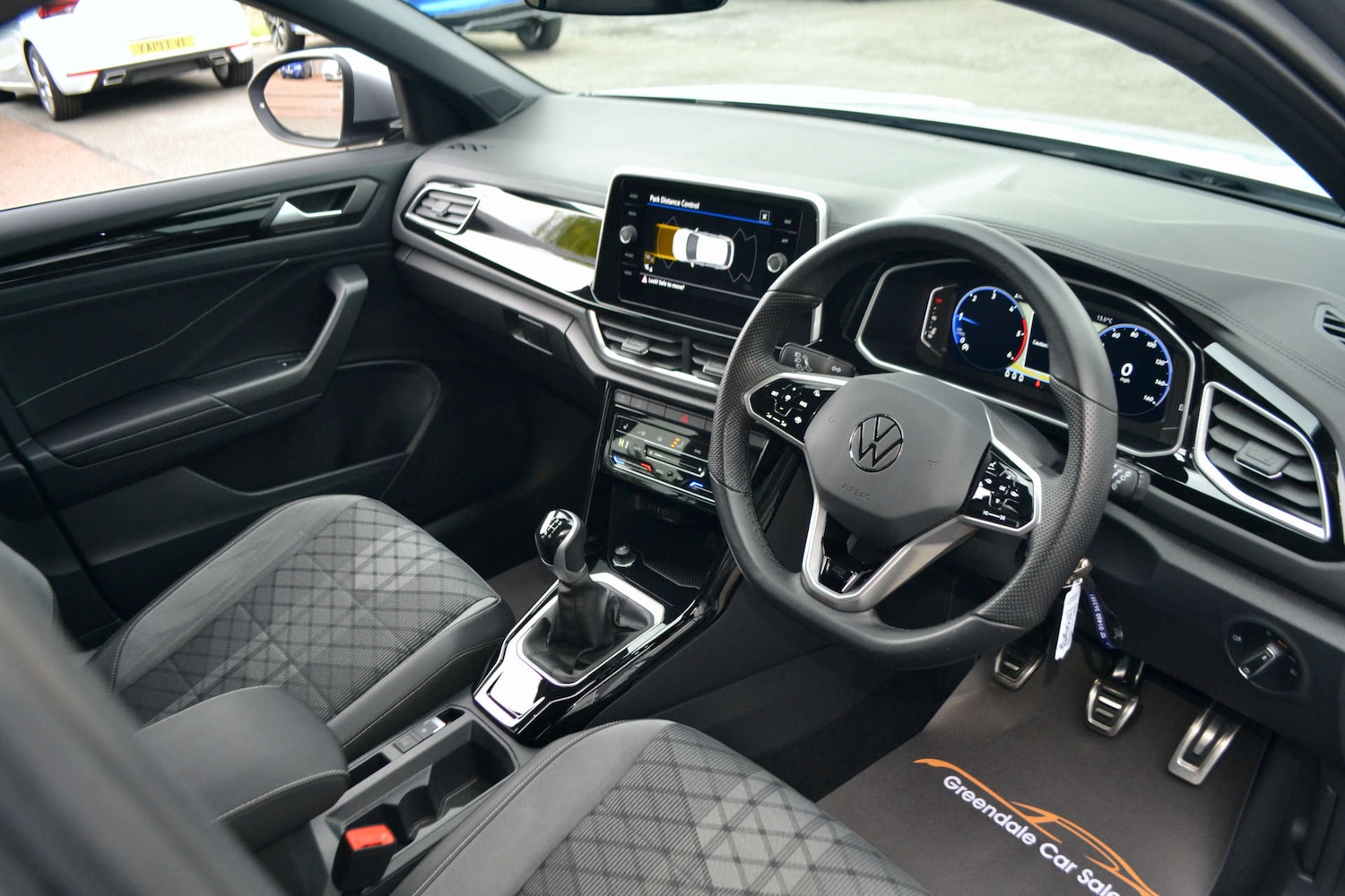 Used Volkswagen T-Roc 2023 for sale - 76614741: Photo 4