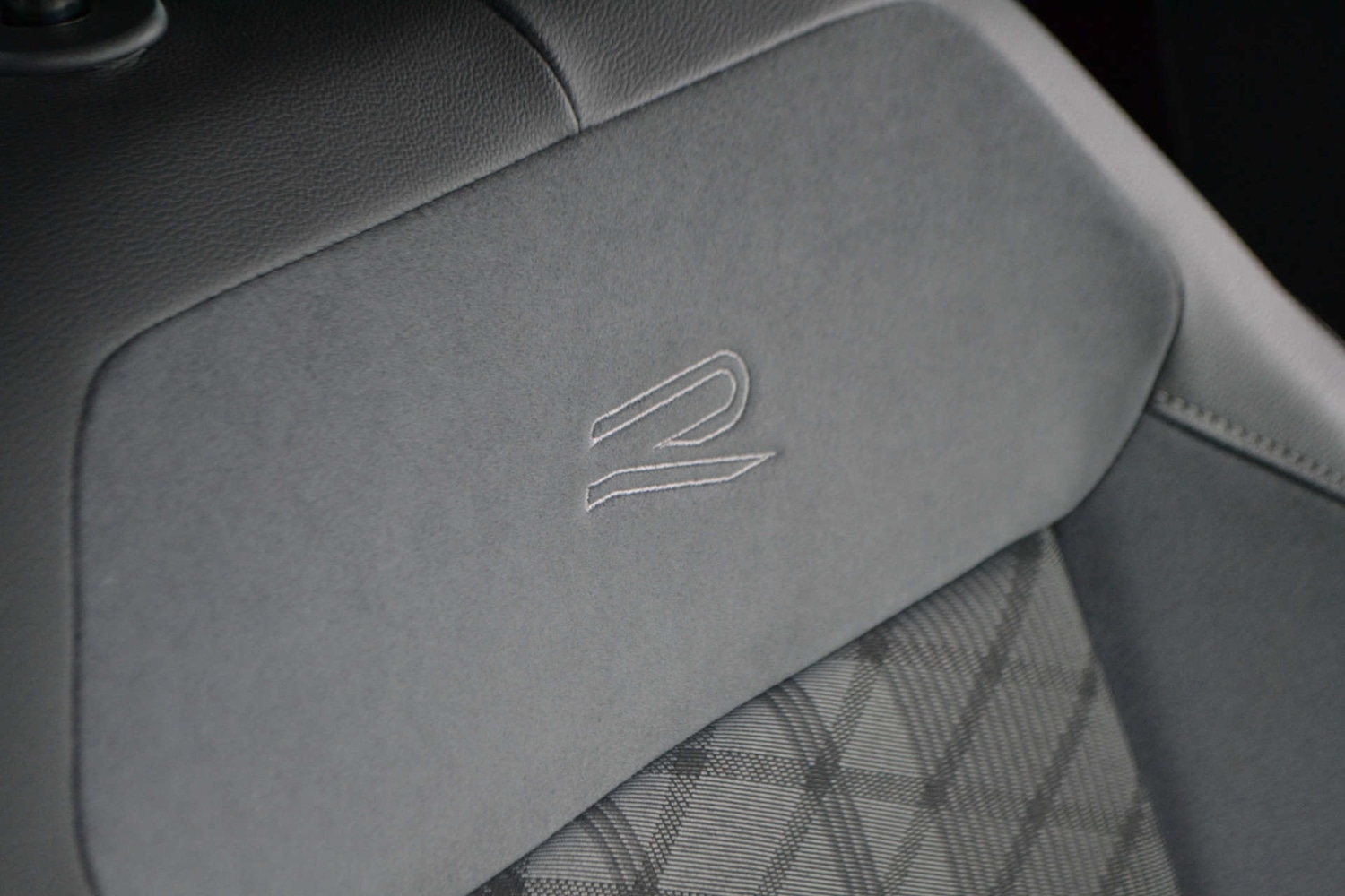 Used Volkswagen T-Roc 2022 for sale - 76618102: Photo 31