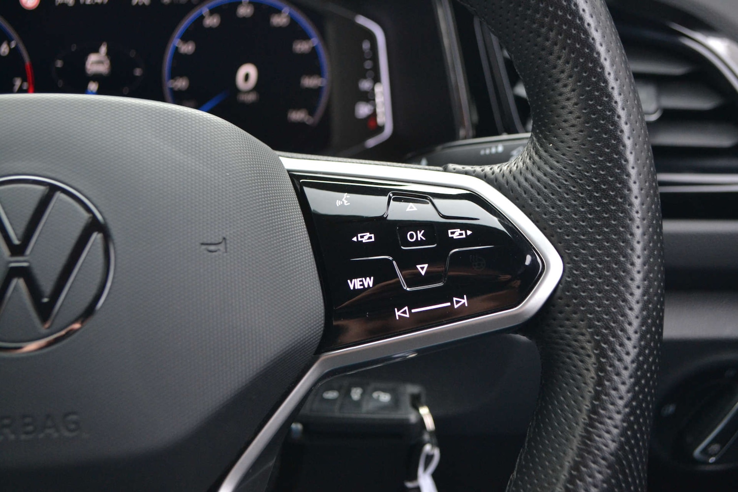 Used Volkswagen T-Roc 2022 for sale - 76618102: Photo 41