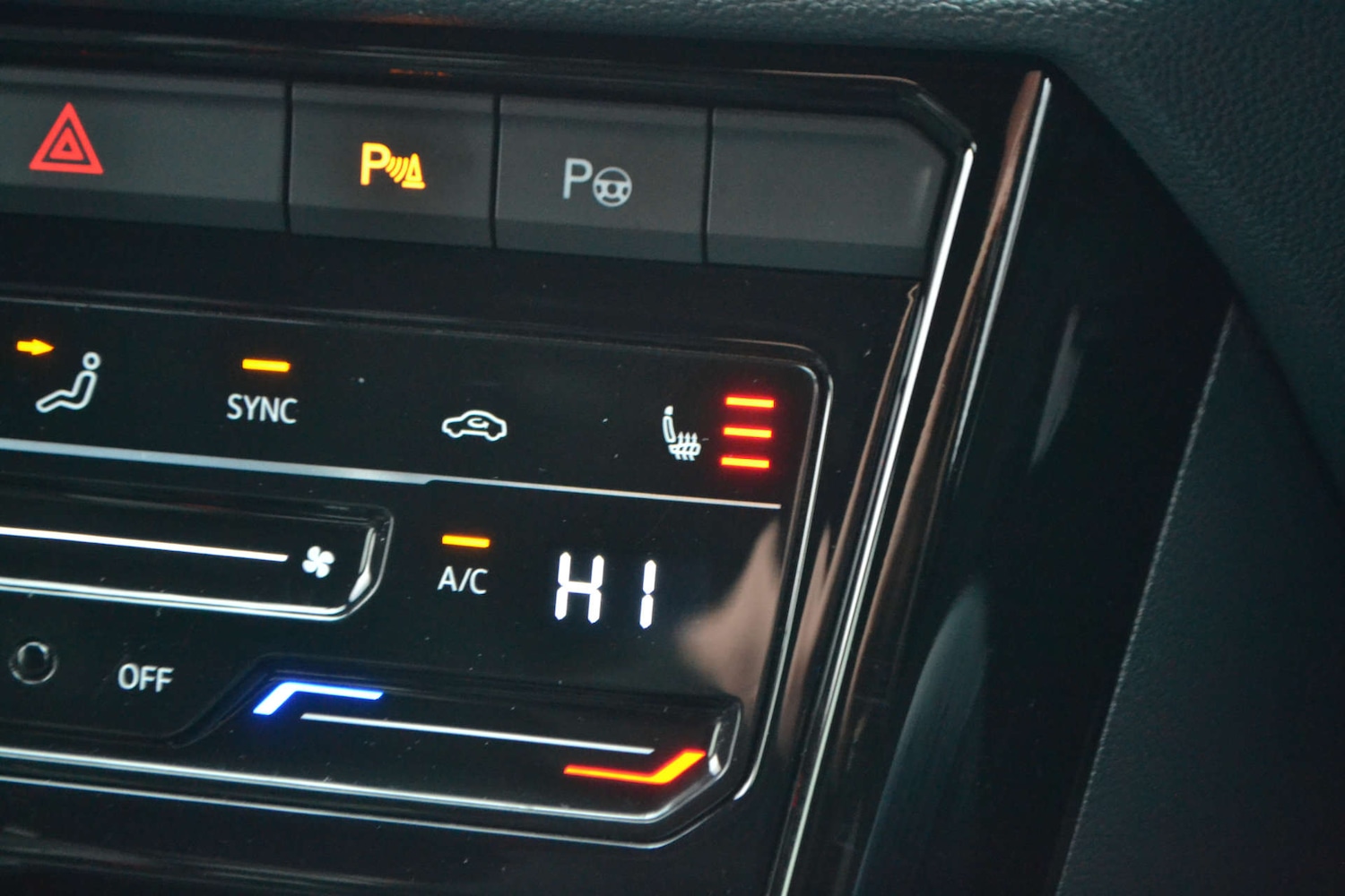 Used Volkswagen T-Roc 2022 for sale - 76618102: Photo 43