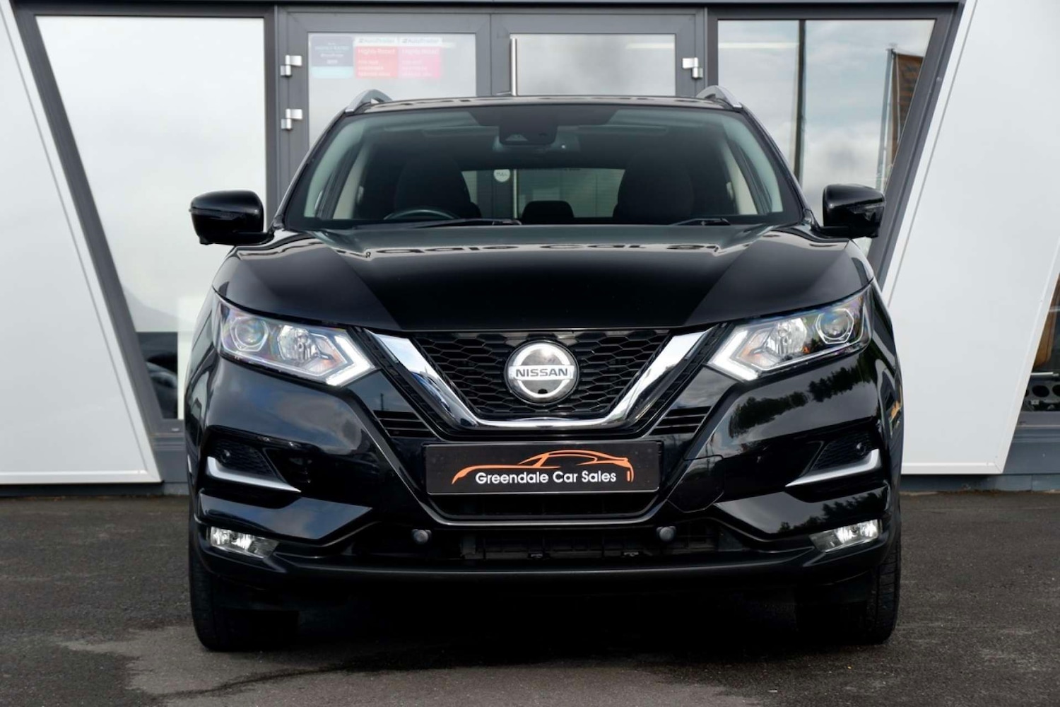Used Nissan Qashqai 2018 for sale - 76618135: Photo 2