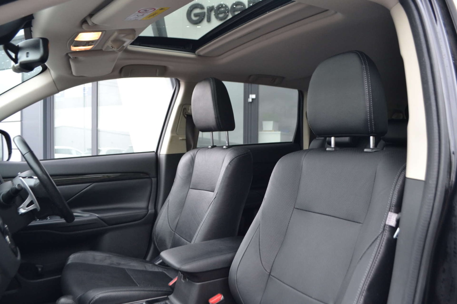 Used Mitsubishi Outlander 2018 for sale - 77035659: Photo 40