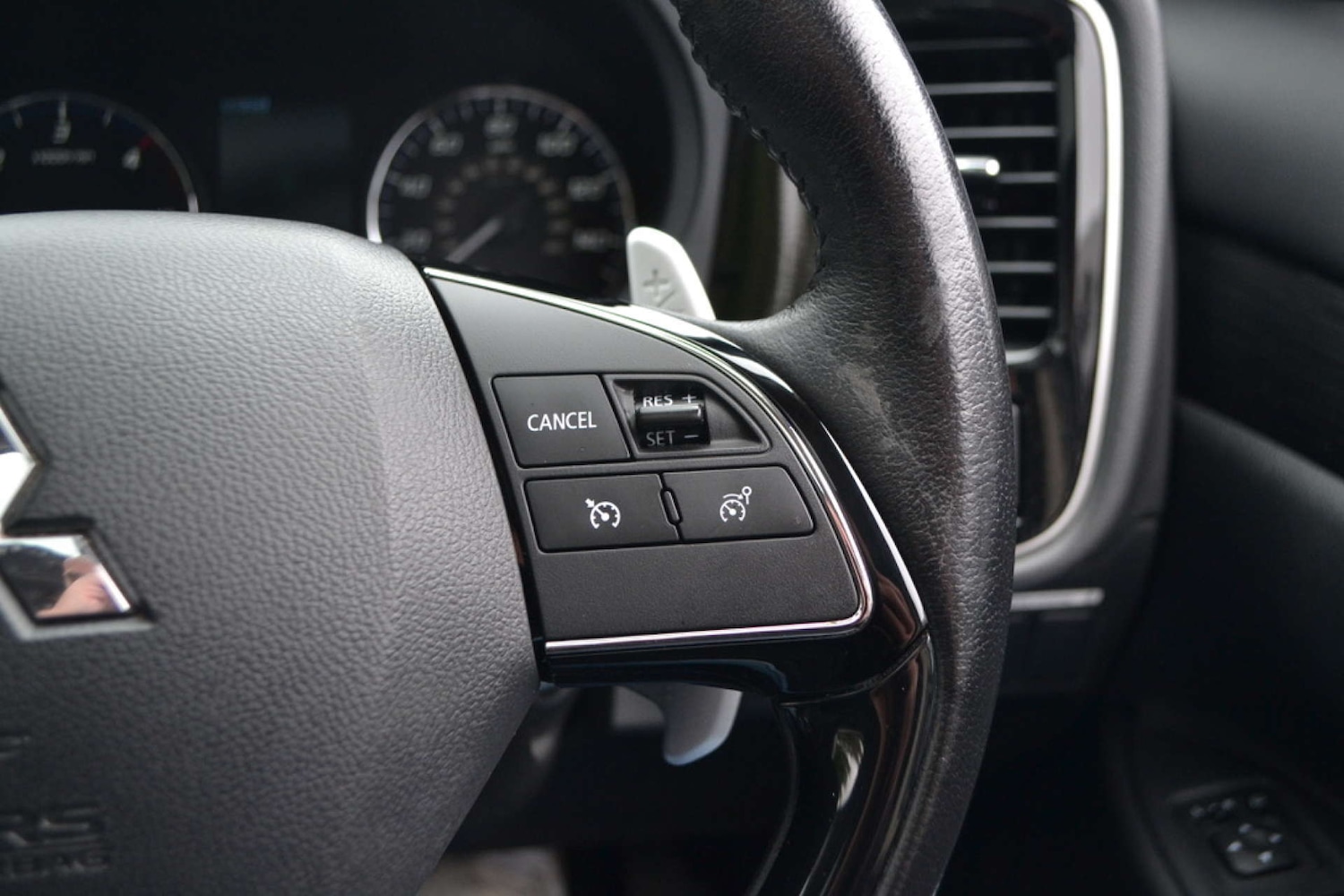 Used Mitsubishi Outlander 2018 for sale - 77035659: Photo 52