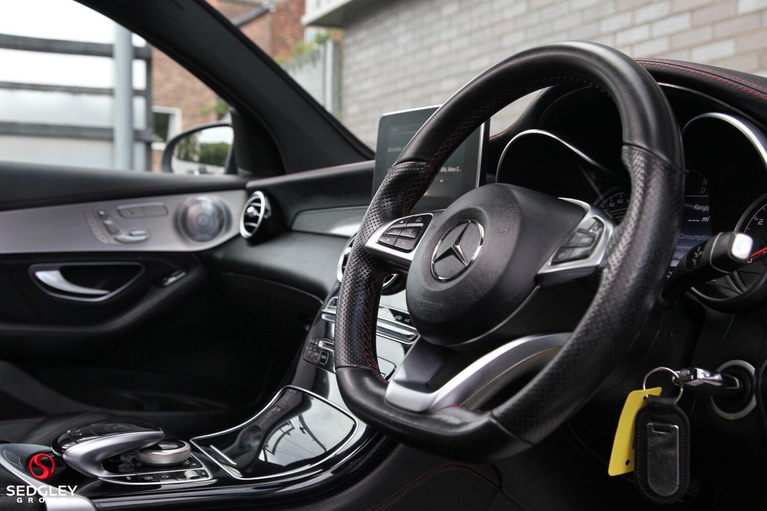 Used Mercedes-Benz GLC 2017 for sale - 77538392: Photo 11