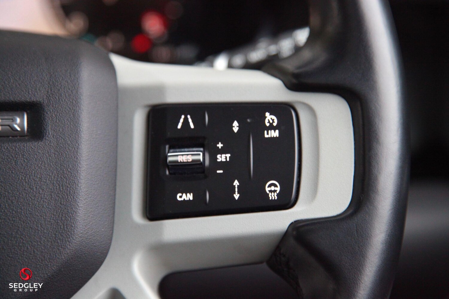 Used Land Rover Defender 110 for sale - 77344410: Photo 23