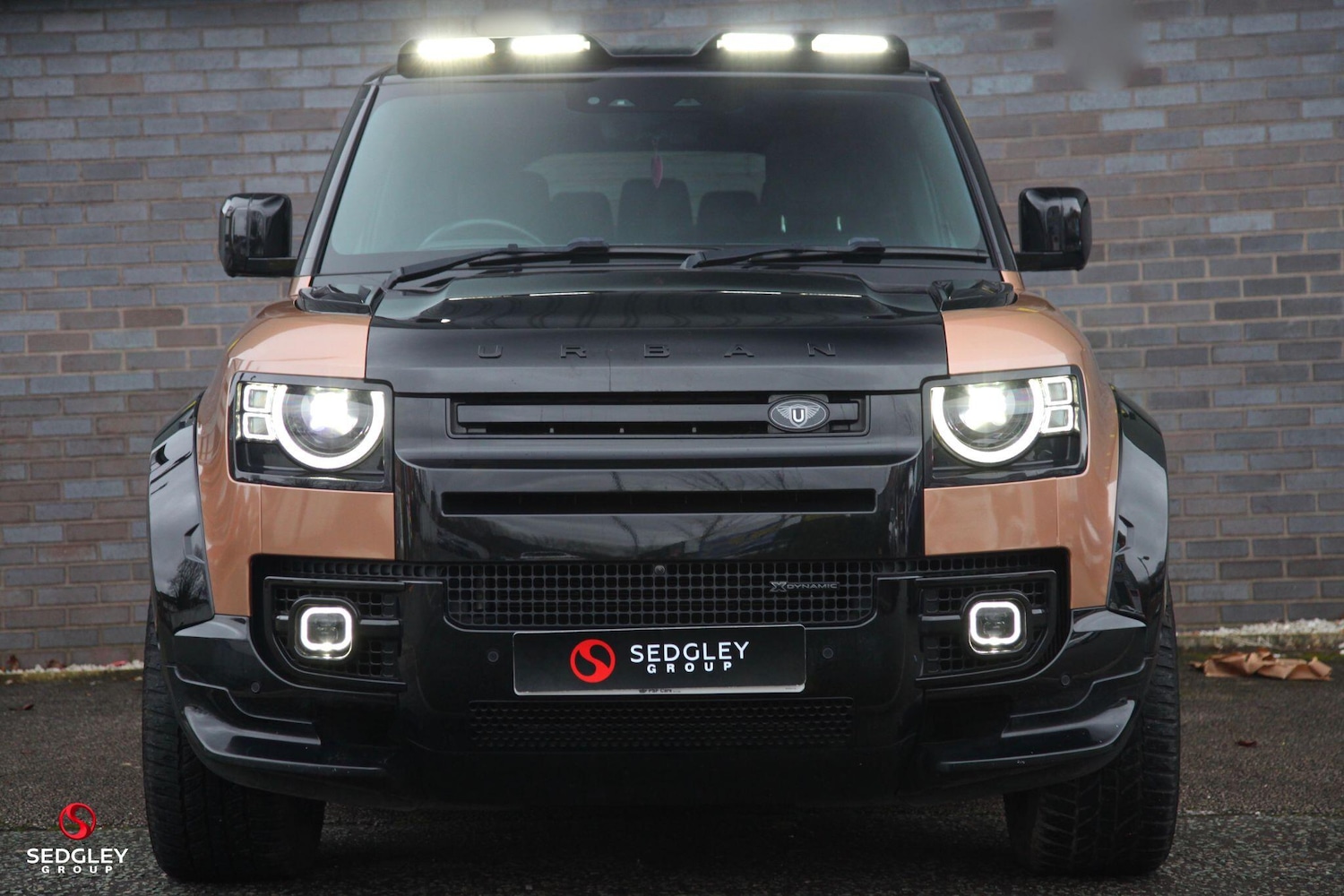 Used Land Rover Defender 110 for sale - 77344410: Photo 5