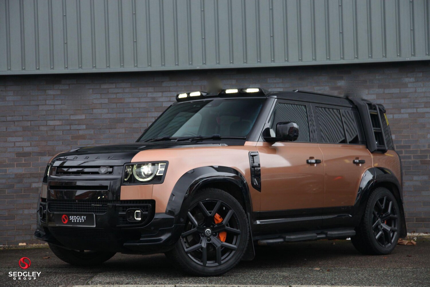 Used Land Rover Defender 110 for sale - 77344410: Photo 6