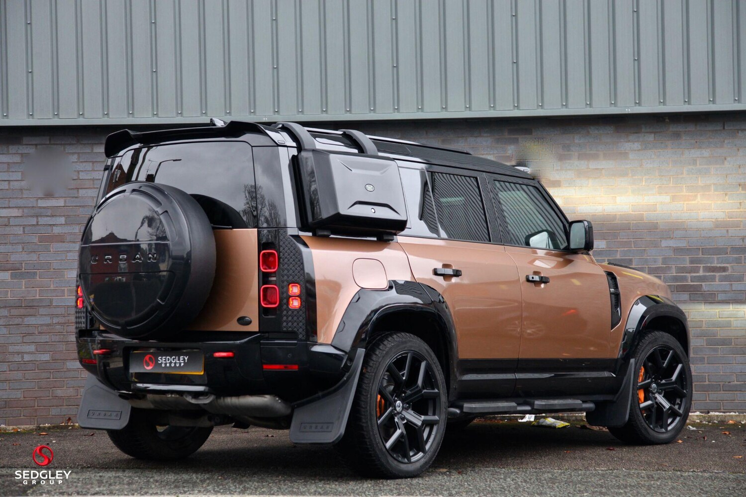 Used Land Rover Defender 110 for sale - 77344410: Photo 9