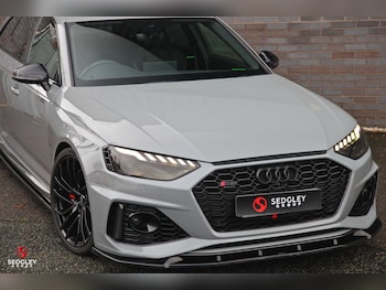 Used Audi RS4 2023 for sale - 77238131: Photo