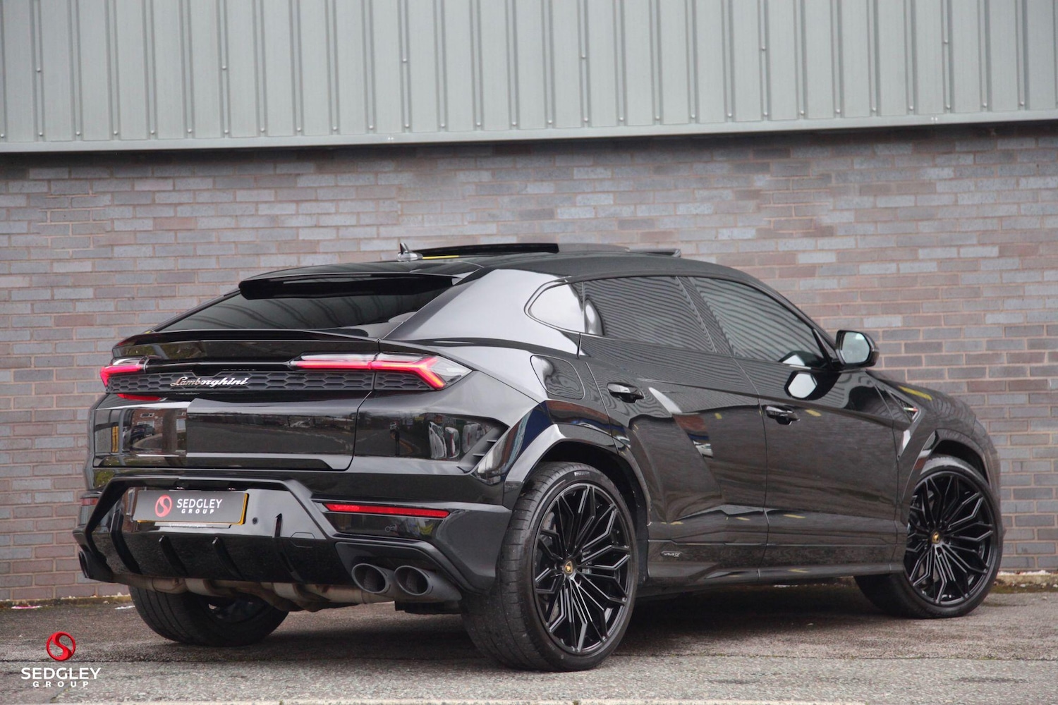 Used Lamborghini Urus 2025 for sale - 77794390: Photo 2