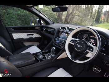 Used Bentley Bentayga 2020 for sale - 74293954: Photo