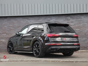 Used Audi Q7 2023 for sale - 79349635: Photo