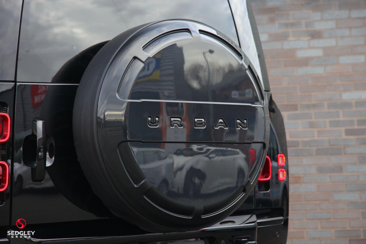 Used Land Rover Defender 90 for sale - 78047055: Photo 15