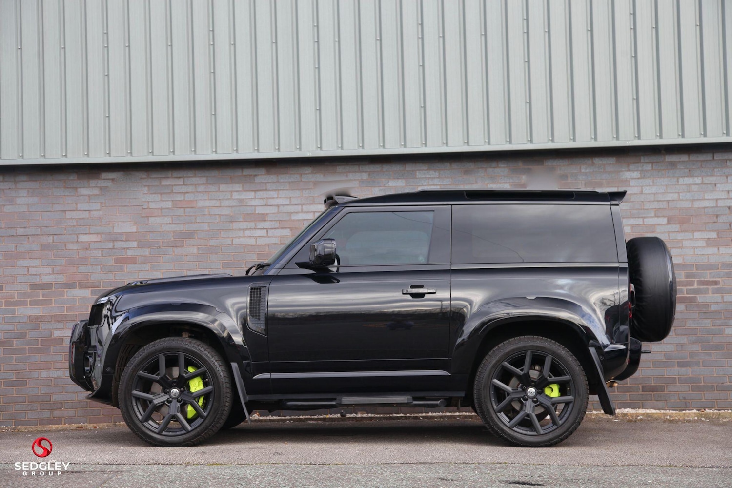 Used Land Rover Defender 90 for sale - 78047055: Photo 2