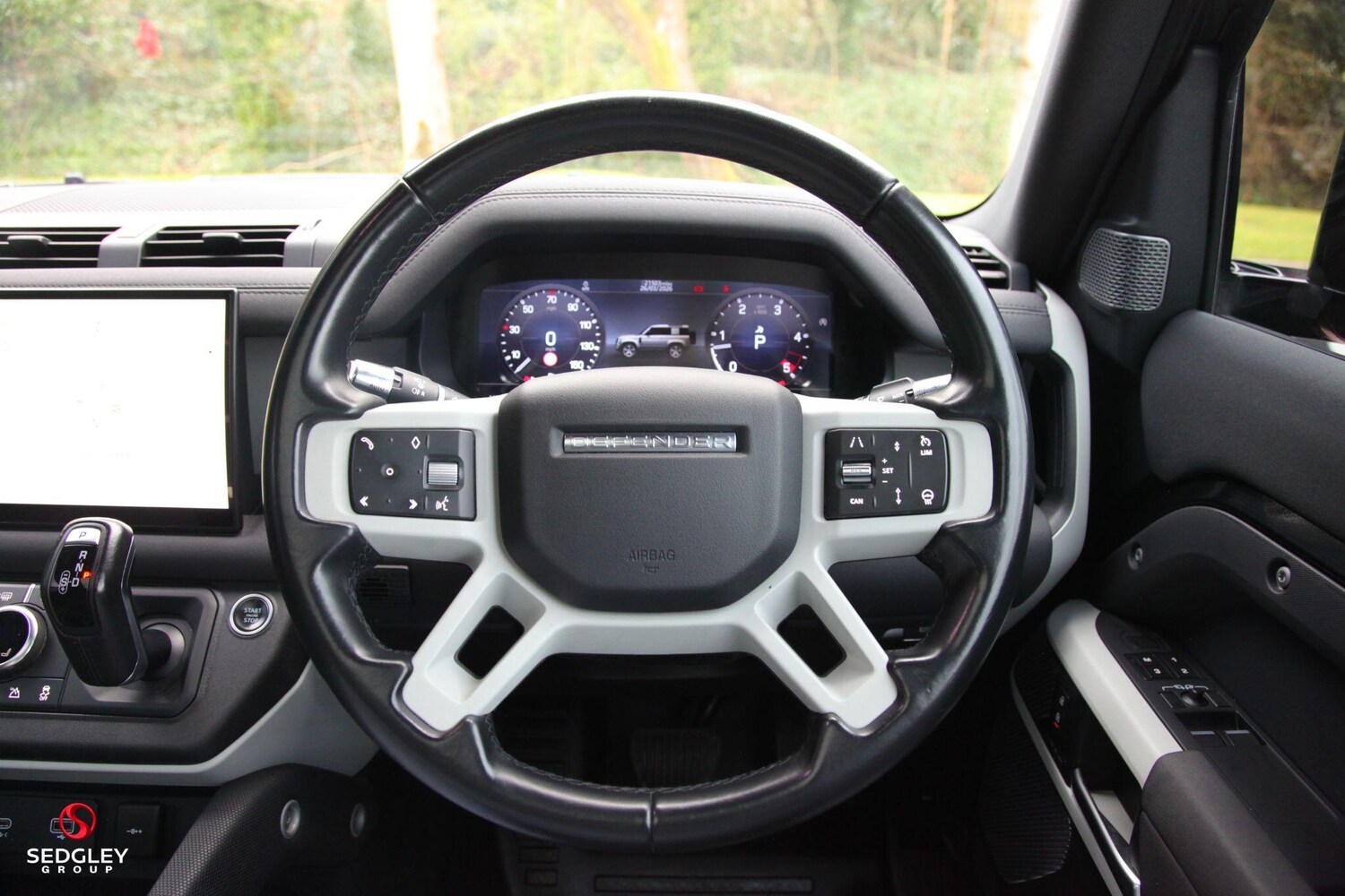 Used Land Rover Defender 90 for sale - 78047055: Photo 24