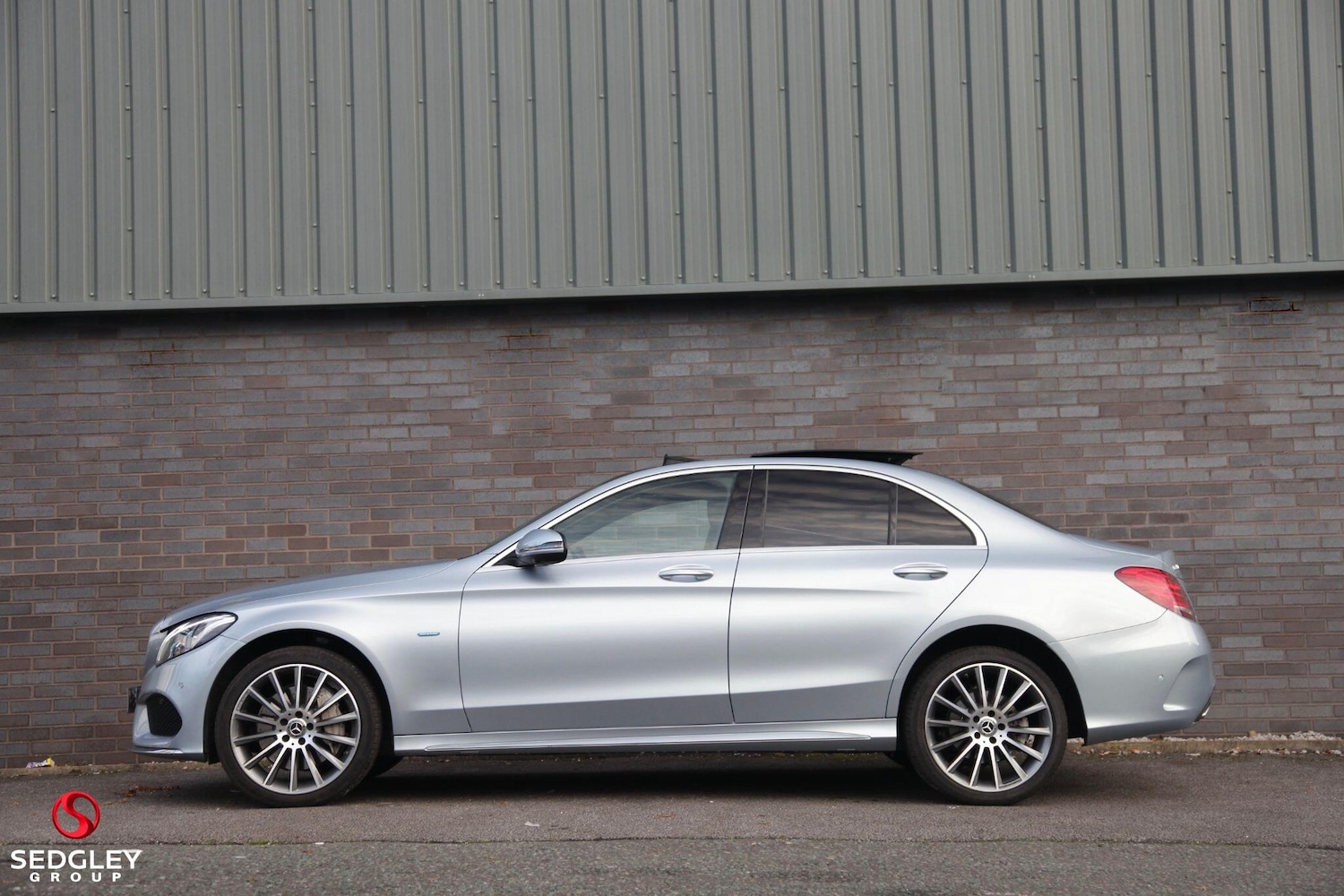 Used Mercedes-Benz C Class 2017 for sale - 76658840: Photo 2