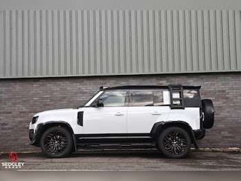 Used Land Rover Defender 110 2023 for sale - 75978218: Photo