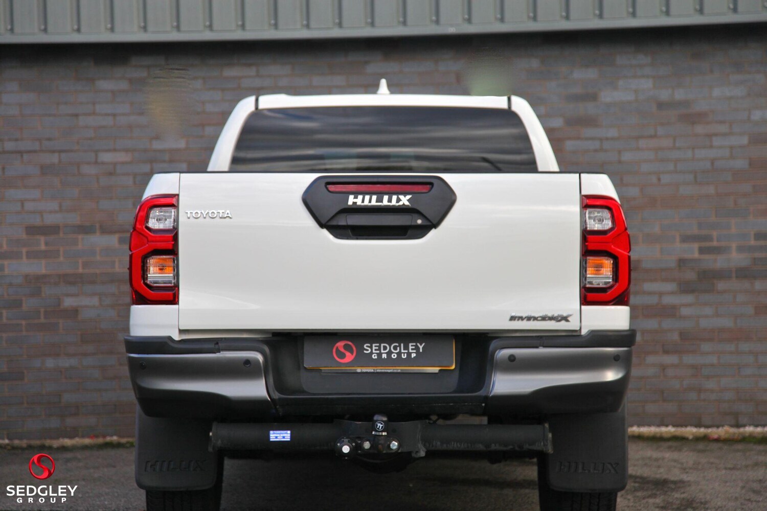 Used Toyota Hilux 2024 for sale - 76349911: Photo 11