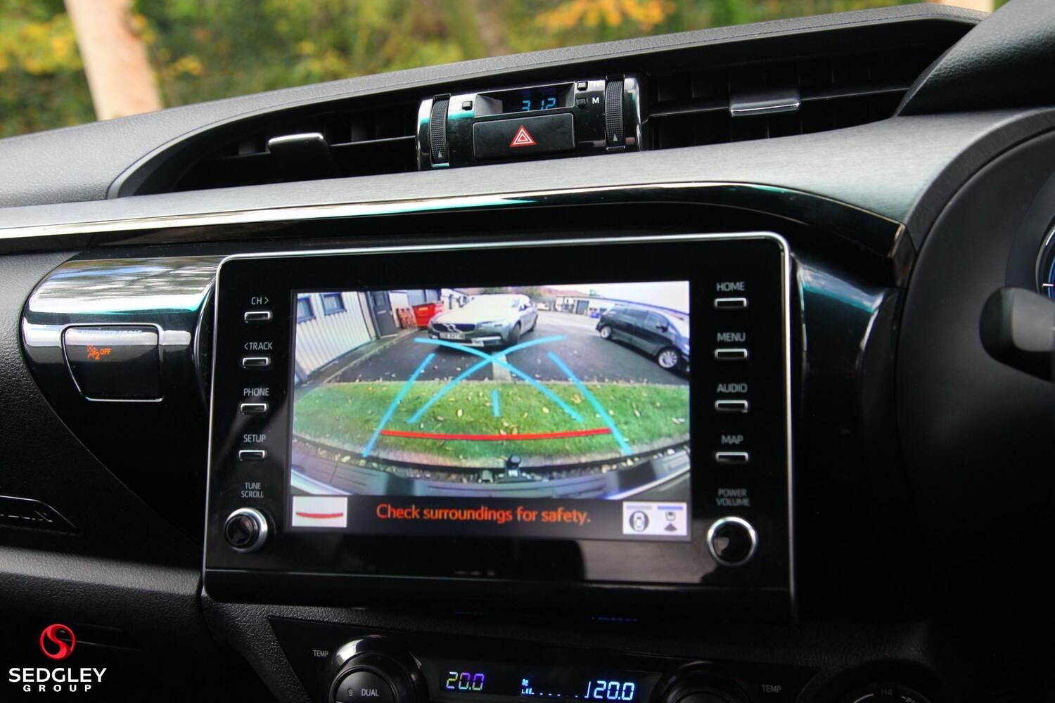 Used Toyota Hilux 2024 for sale - 76349911: Photo 30