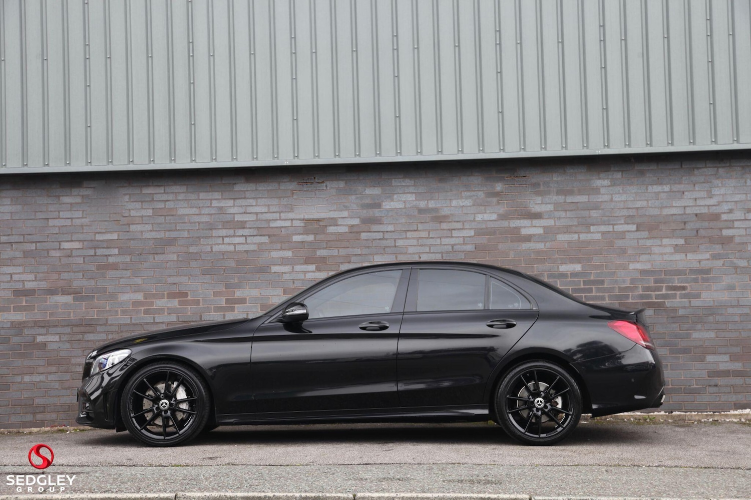 Used Mercedes-Benz C Class 2019 for sale - 76190060: Photo 2
