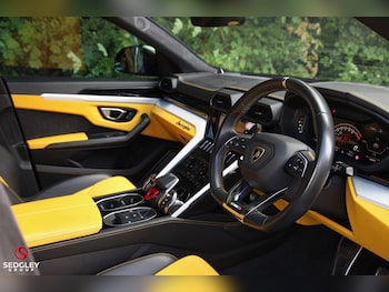Used Lamborghini Urus 2020 for sale - 75174607: Photo