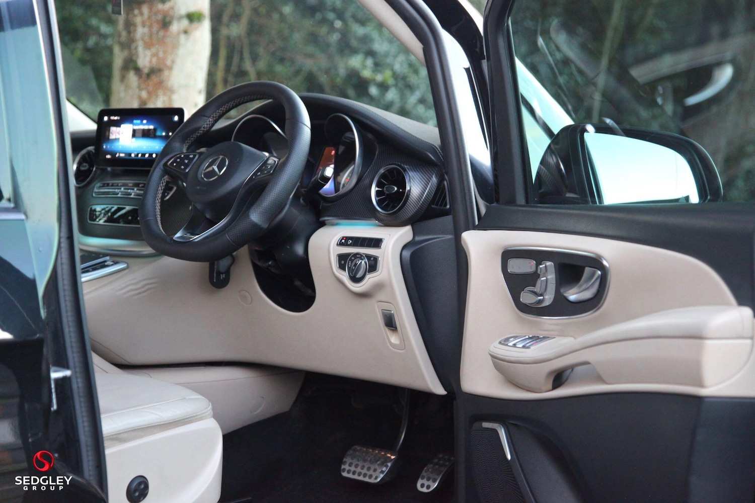 Used Mercedes-Benz V-Class 2020 for sale - 76965316: Photo 19