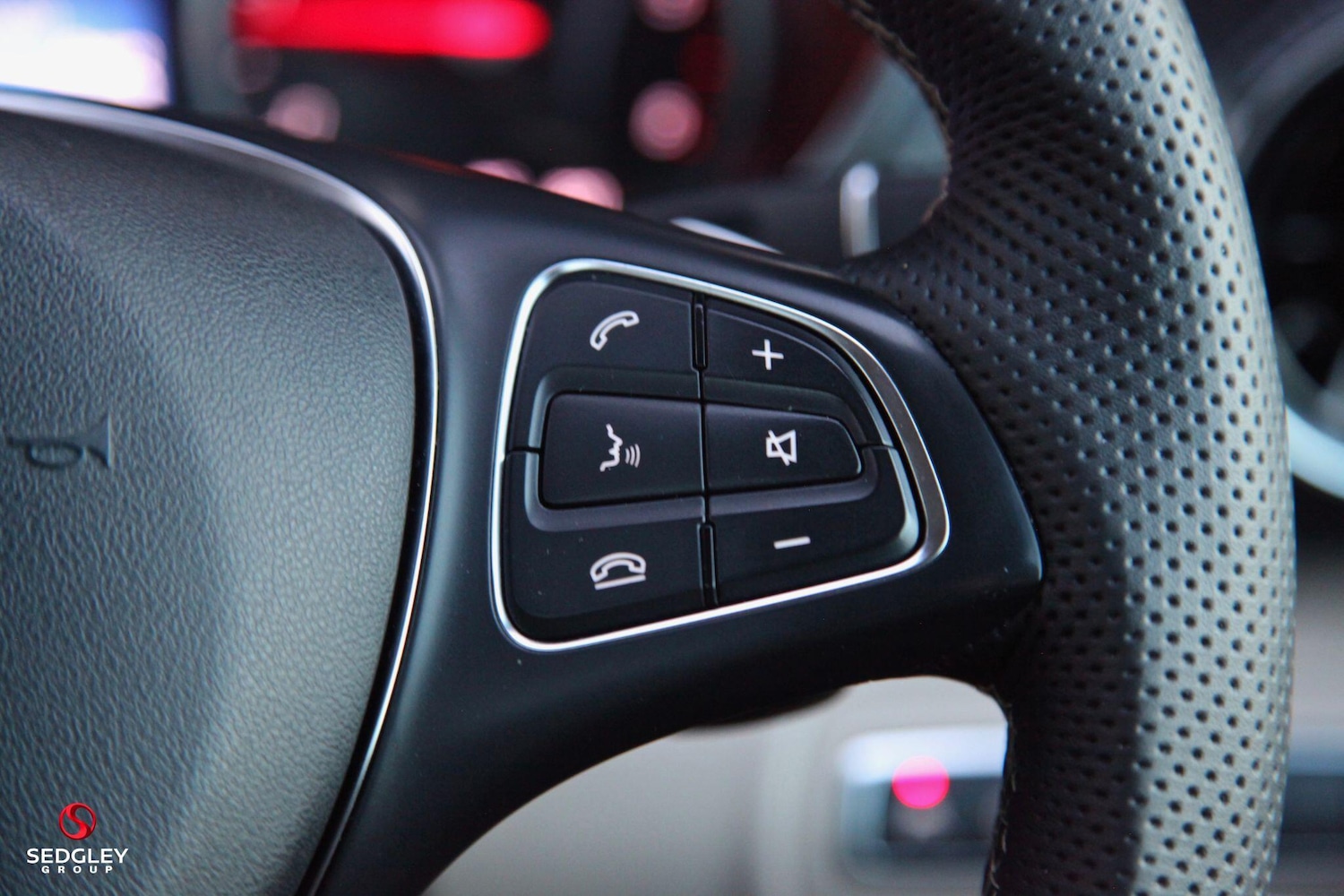 Used Mercedes-Benz V-Class 2020 for sale - 76965316: Photo 26