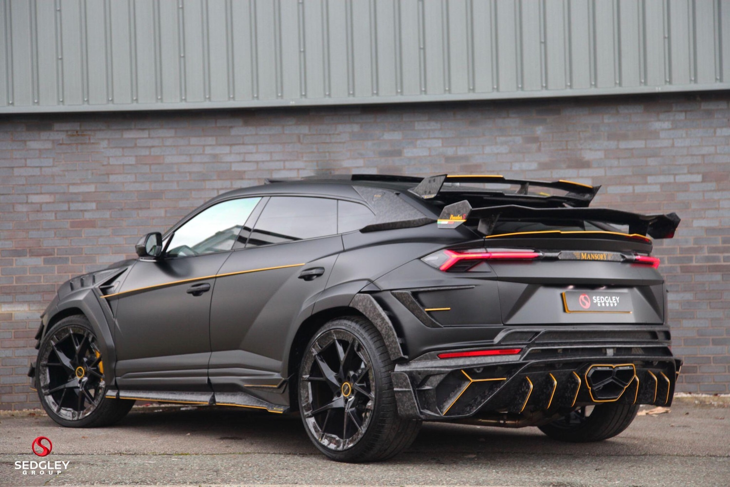 Used Lamborghini Urus 2023 for sale - 77376596: Photo 2