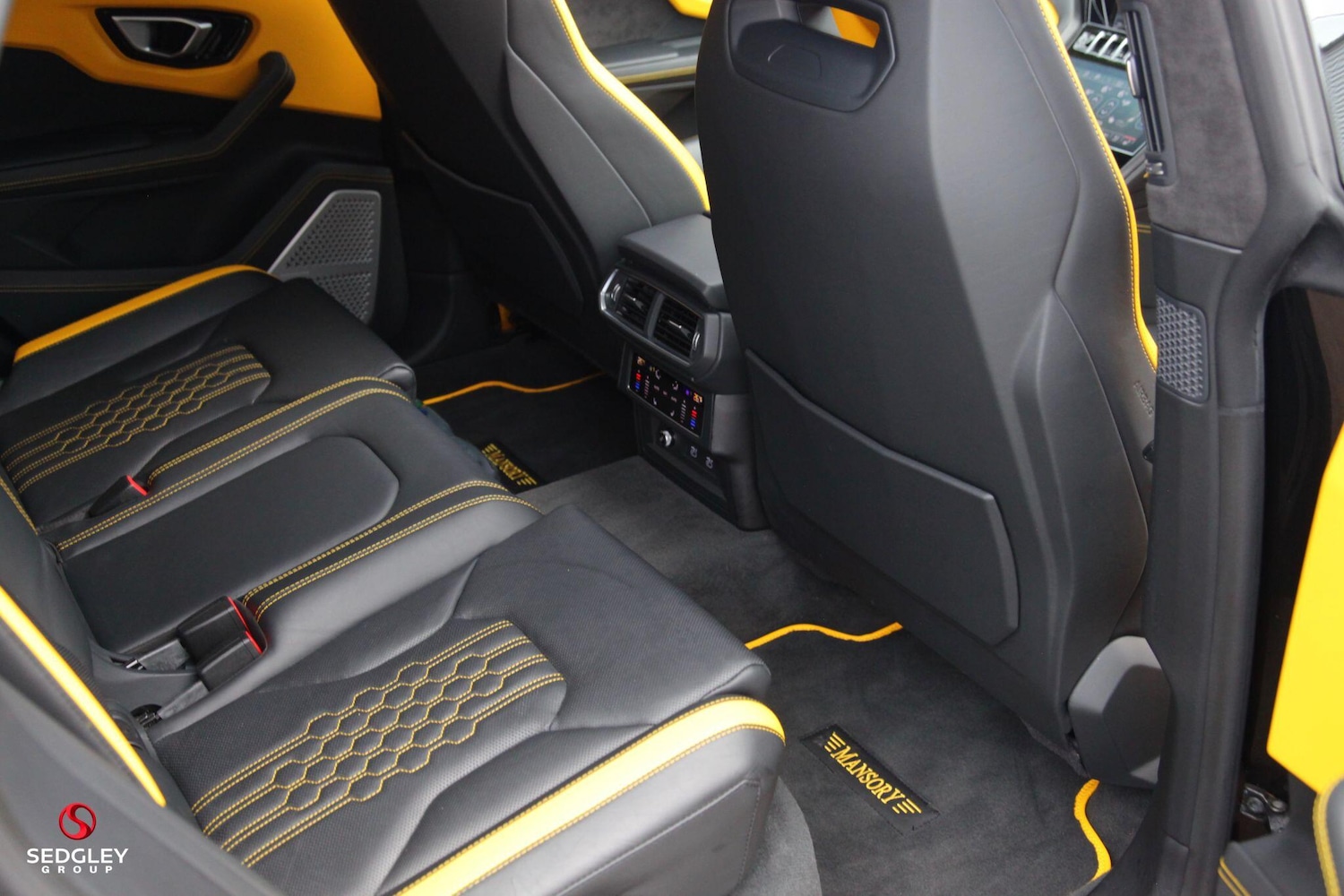 Used Lamborghini Urus 2023 for sale - 77376596: Photo 32