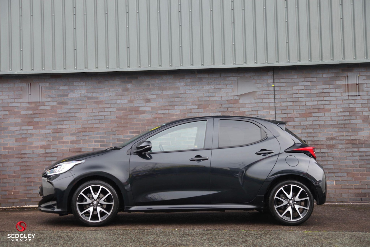 Used Toyota Yaris for sale - 77696654: Photo 2