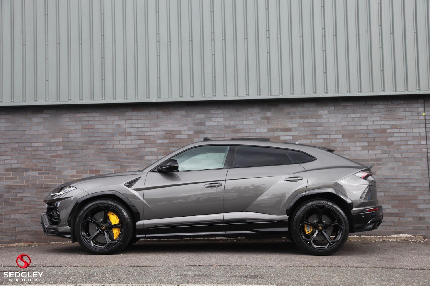 Used Lamborghini Urus 2021 for sale - 76137857: Photo 2