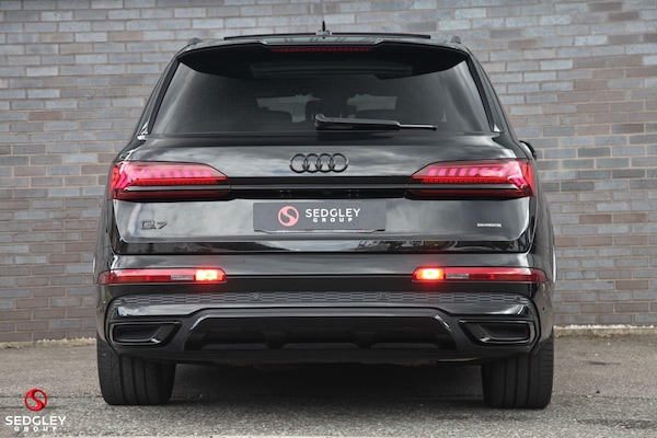 Used Audi Q7 2023 for sale - 75600739: Photo 10