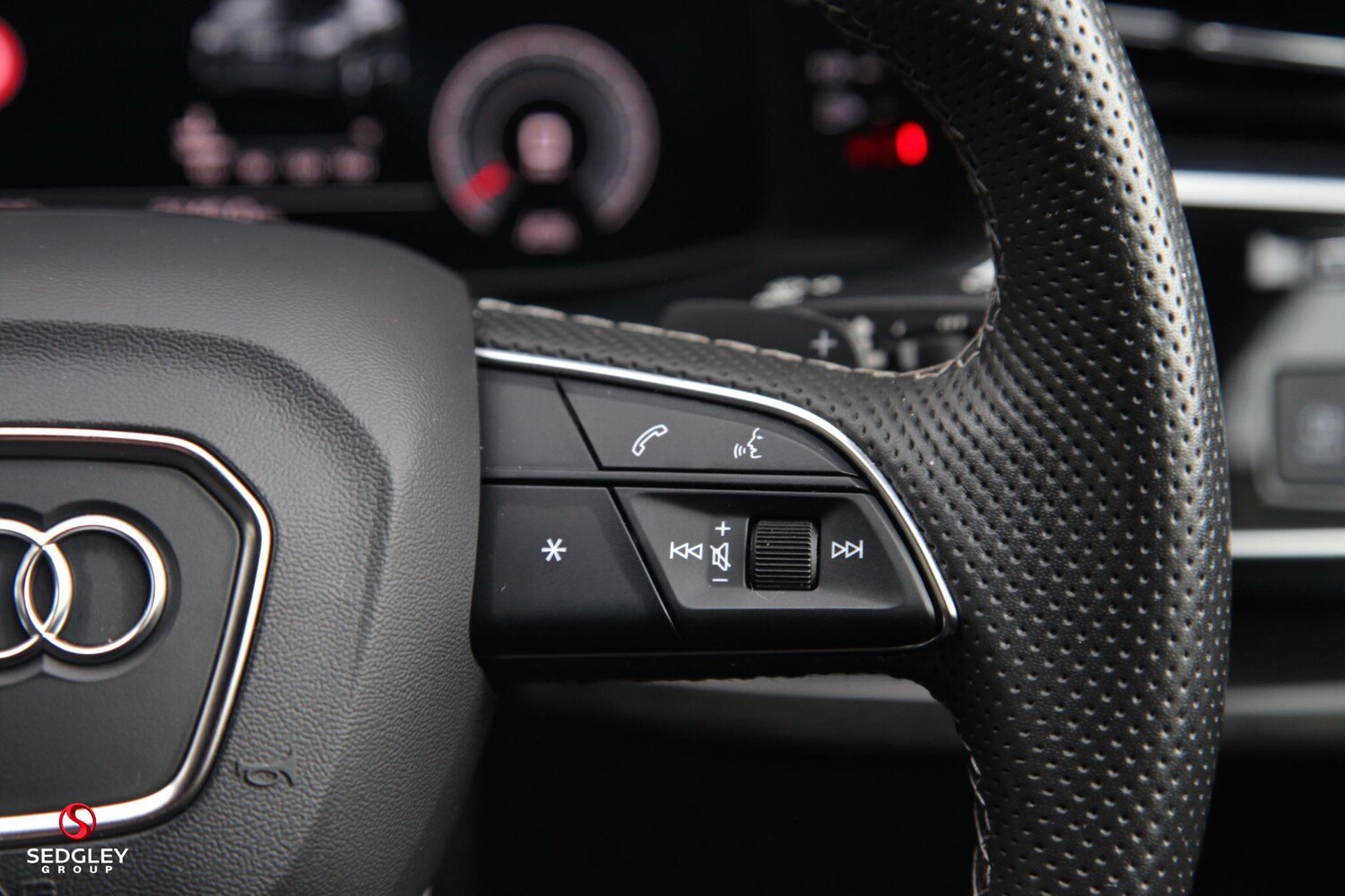 Used Audi Q7 2023 for sale - 77994097: Photo 30