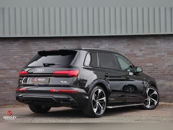 Used Audi Q7 2023 for sale - 77994097: Photo