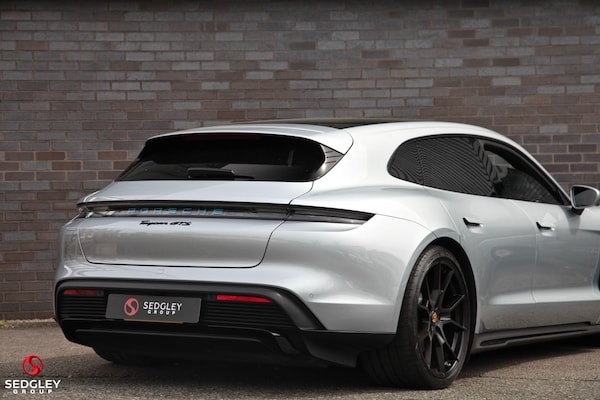Used Porsche Taycan 2022 for sale - 74498347: Photo 12