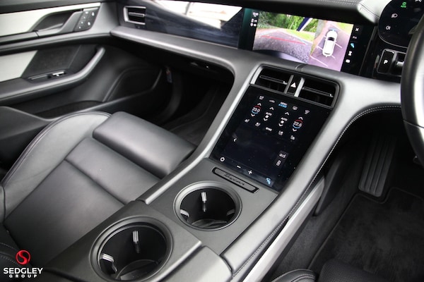 Used Porsche Taycan 2022 for sale - 74498347: Photo 19